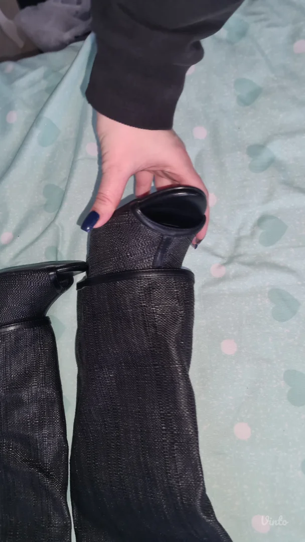 Cizme na stiklu crne