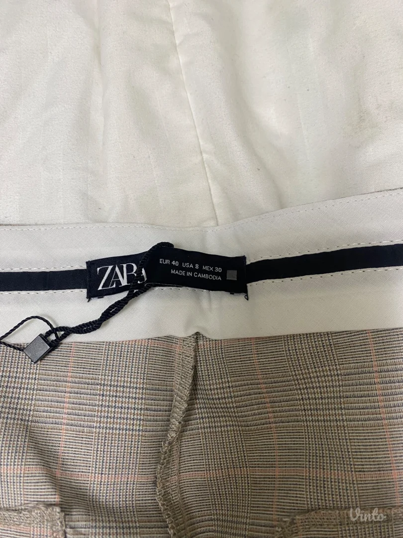 Zara pantalone 7/8 nogavice