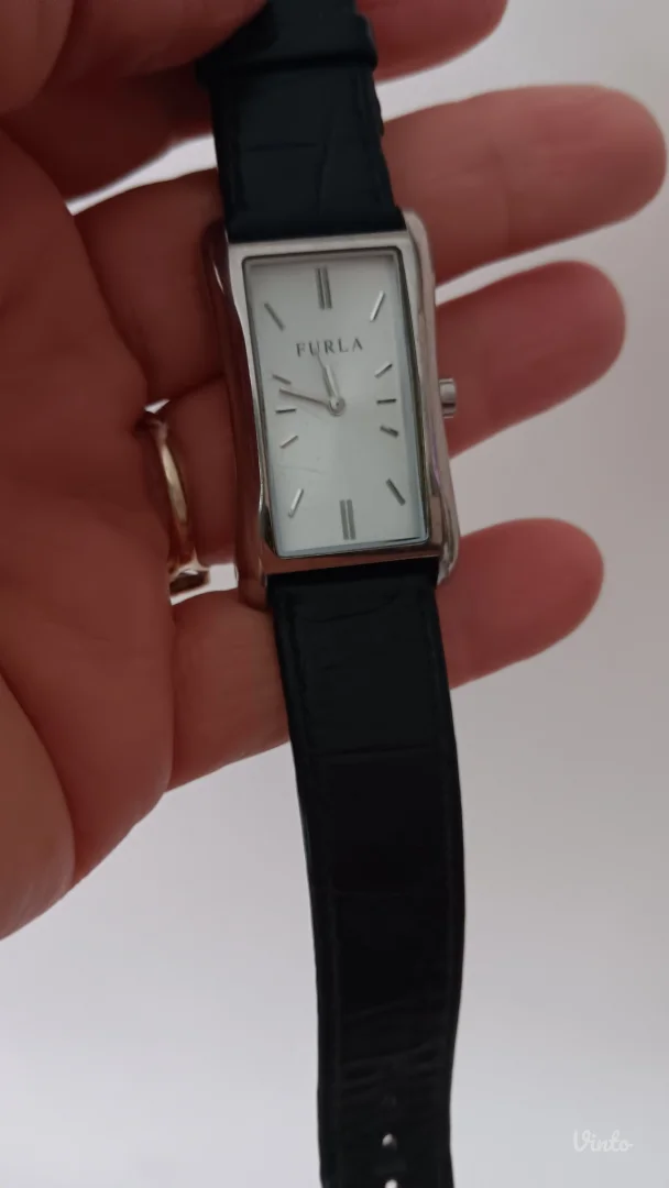 Zenski sat Furla