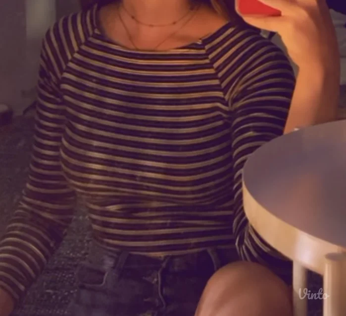 Pull&Bear majica na pruge