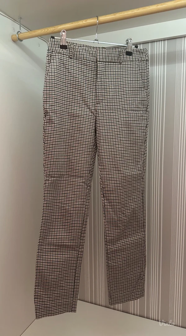 Stradivarius karirane pantalone, casual/formalnog stila