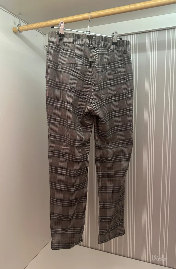 Stradivarius checkered, casual pantalone