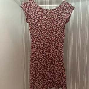 C&A cottage core strukirana letnja haljina