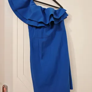 RESERVED mini haljina