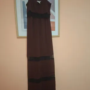 H&M haljina