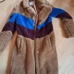 Bershka teddy S