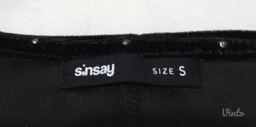 Crna haljina sa cirkonima