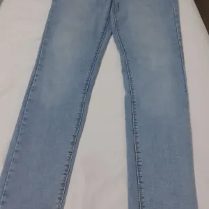 Plave ženske farmerice