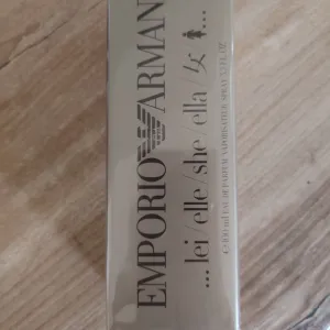 Armani she original parfem