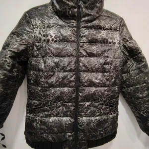 Perjana jakna sa dva lica