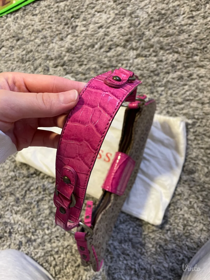 Guess vintage torba nikad nosena