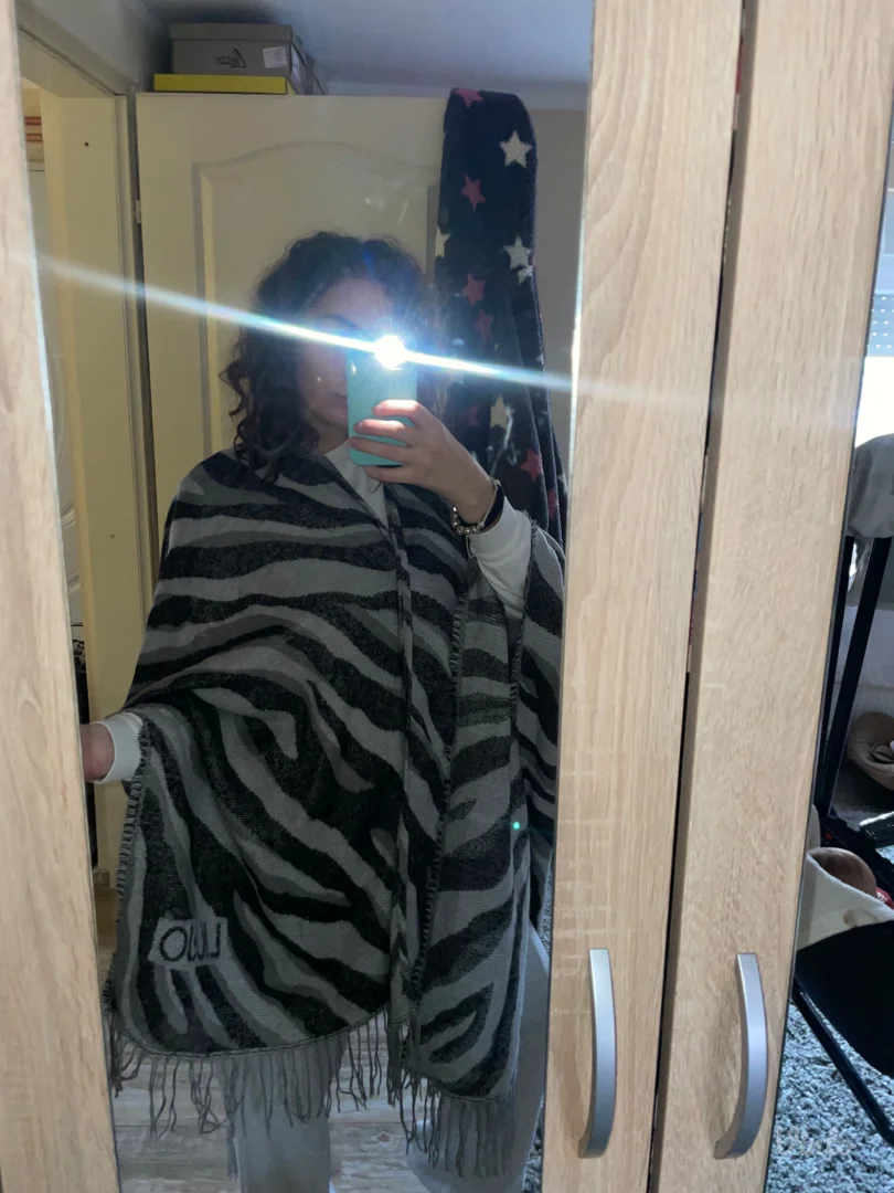 Liu Jo nov ponco/ogrtac