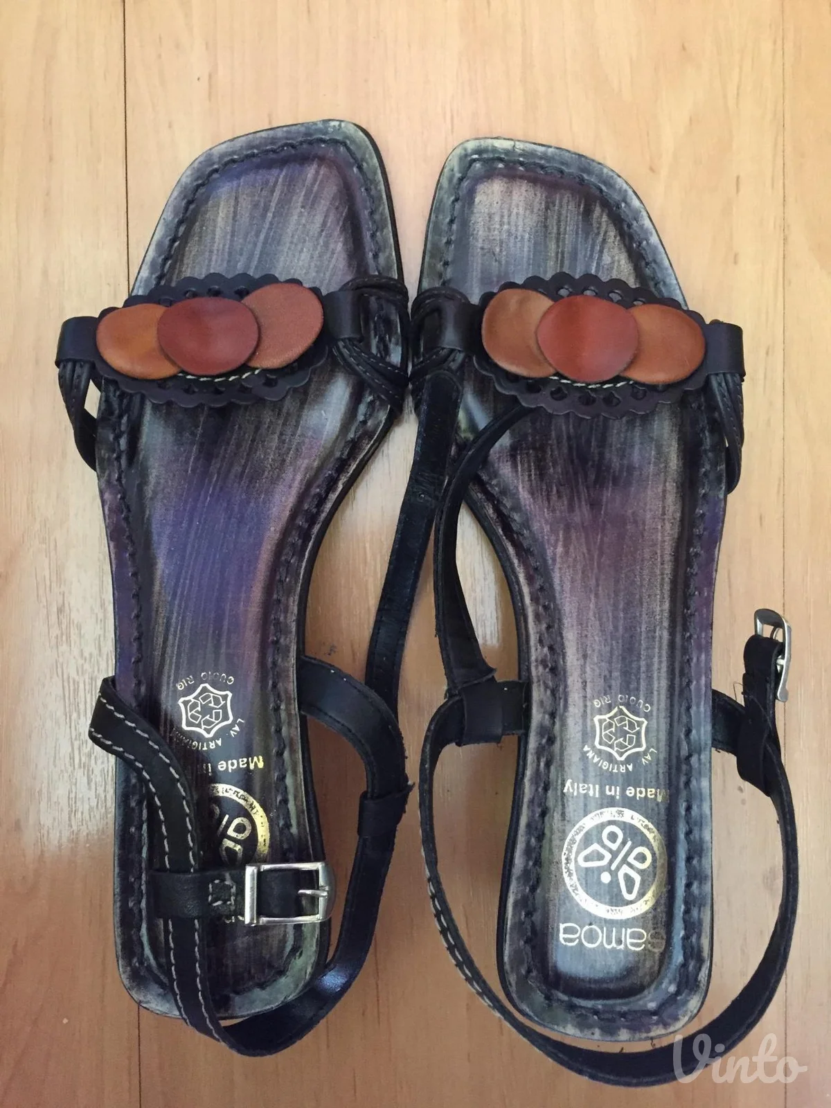 Nove sandale