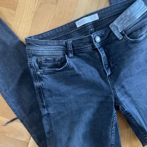 Zara farmerke