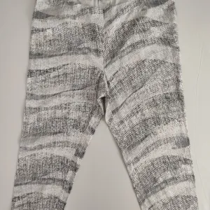 Pantalone Ula Popkin letnje broj 54 nove