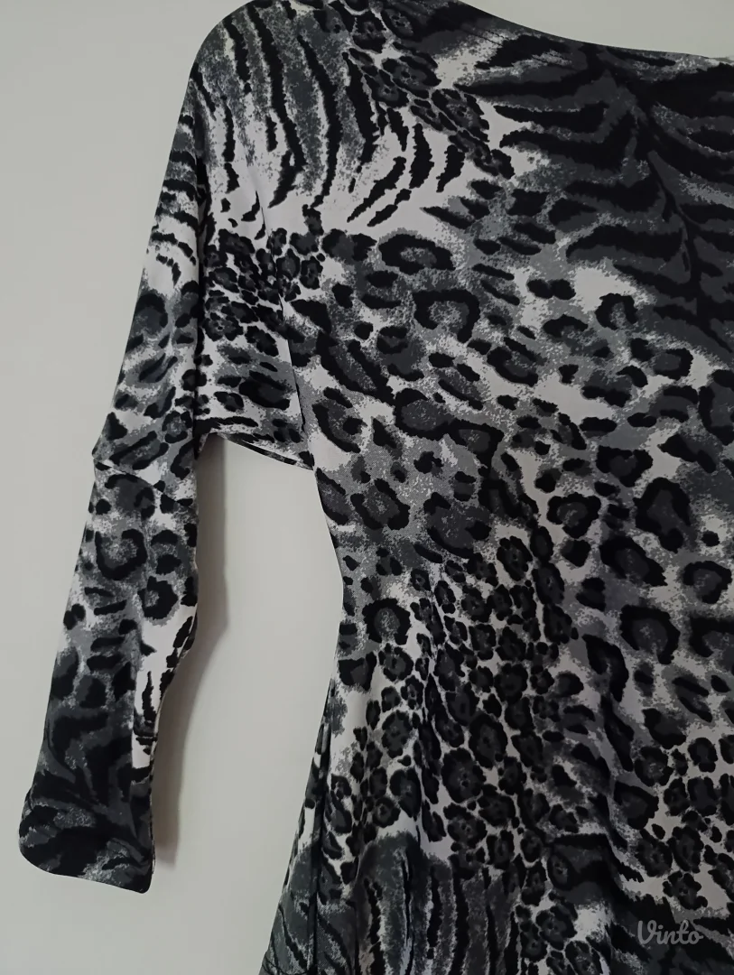 Asimetricna bluza M