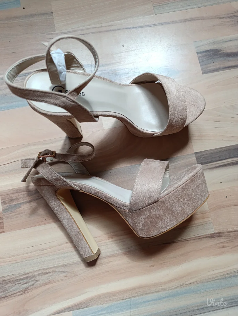 Nove 39