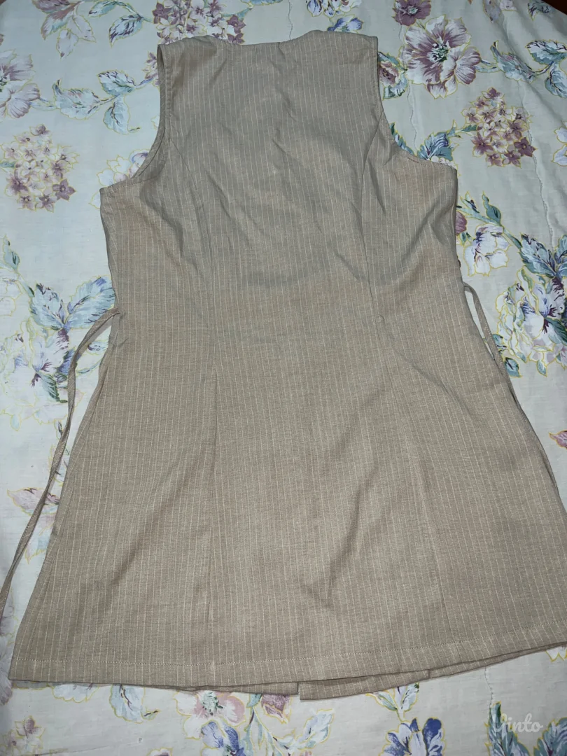 Ženski elegnantni prsluk