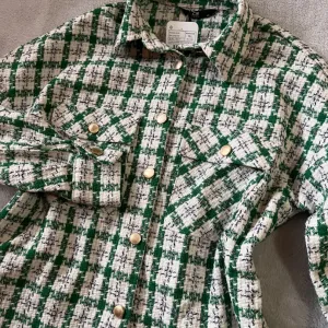 Karirana tvid jaknica