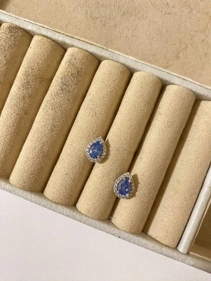 Srebrne midjuše u obliku suze