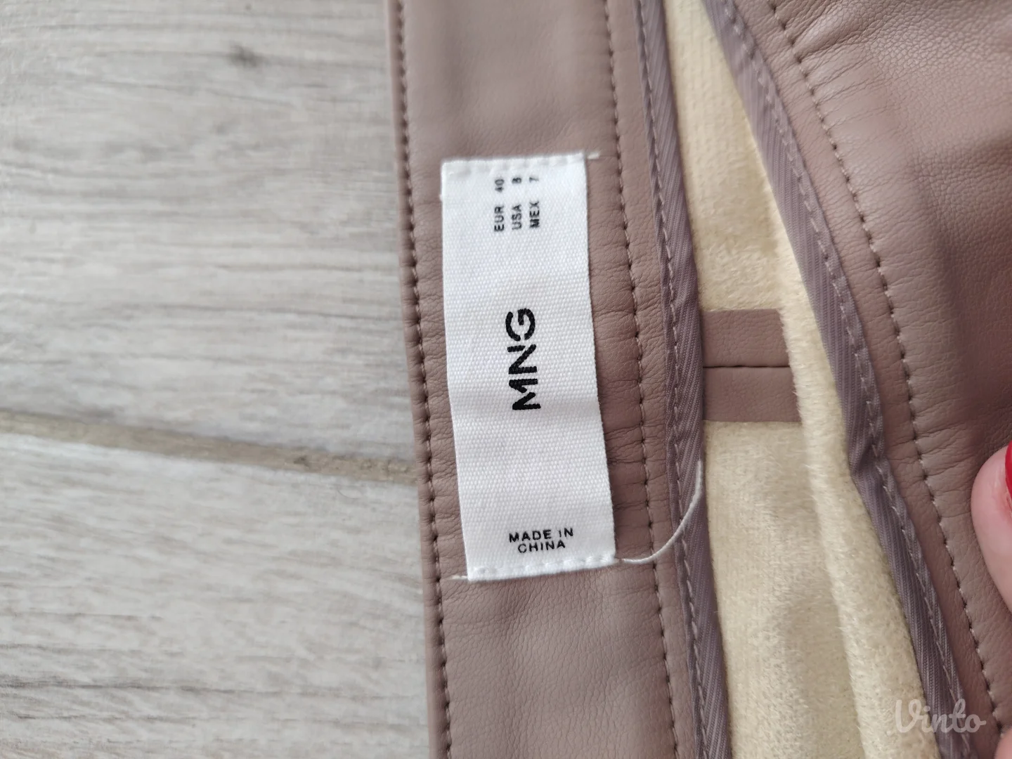 Set suknja i košulja