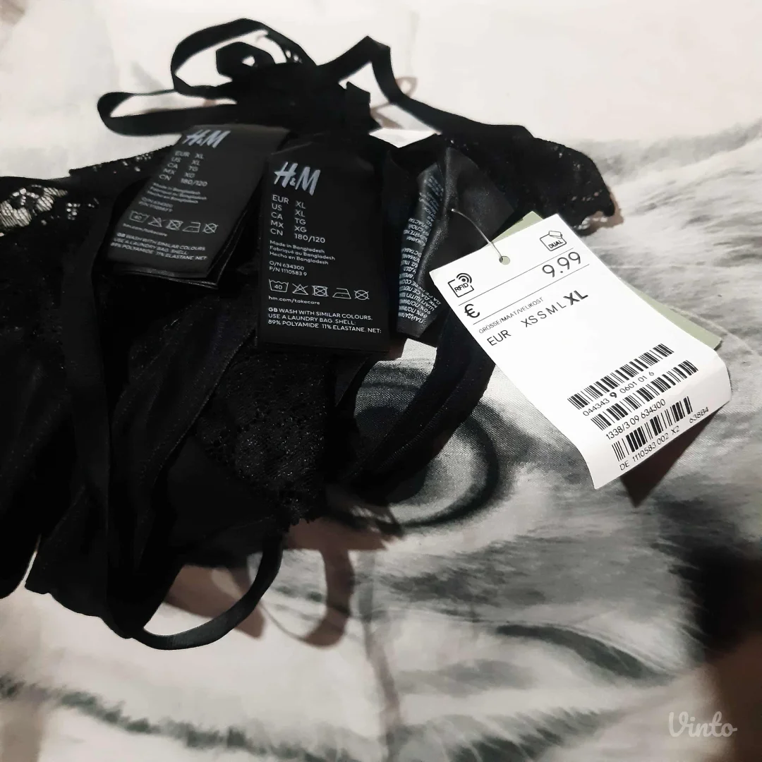 Nove H&M Crne cipkaste tanga gacice 3 komada XL