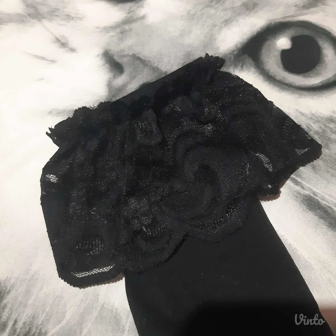 Goth crne dokolenice i Kosulja S Novo