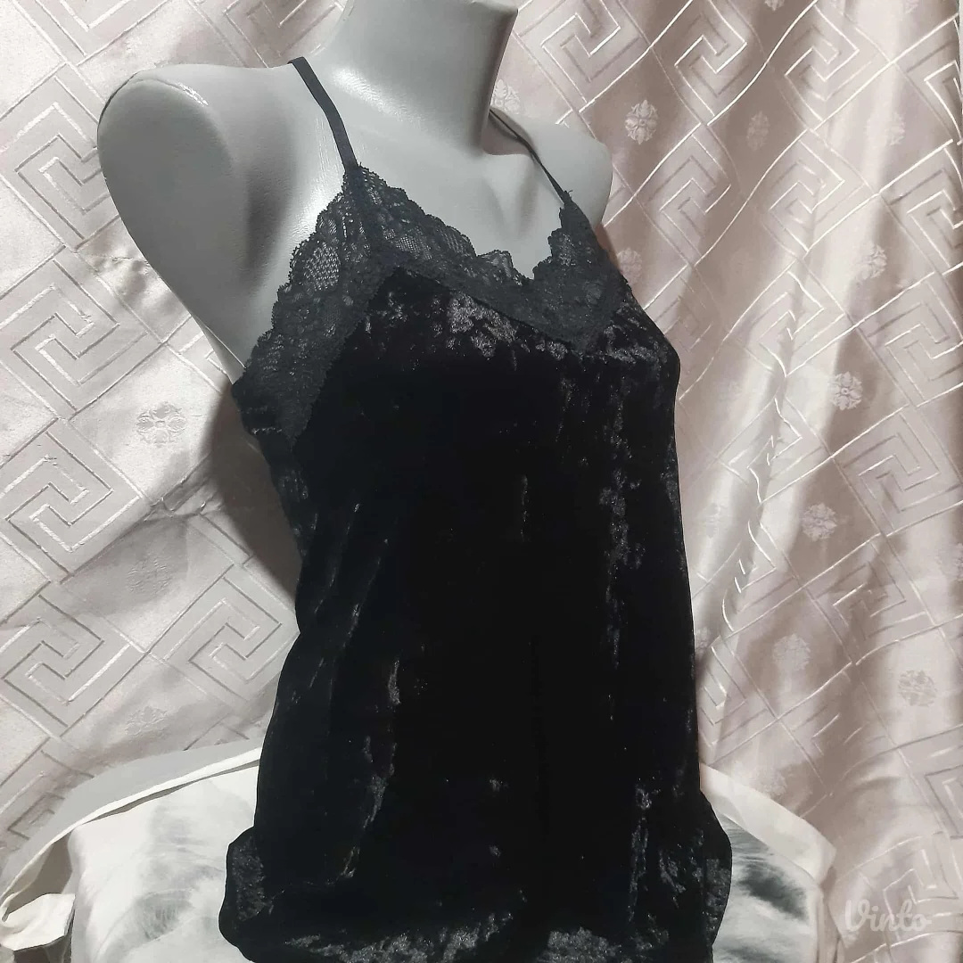 Hunkemoller plišana crna majica S-M