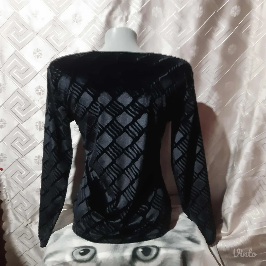 Plisana crna Bluza M/L