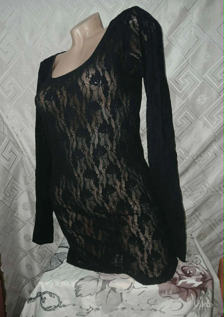 mbyM Cipkasta crna mini haljina M/L