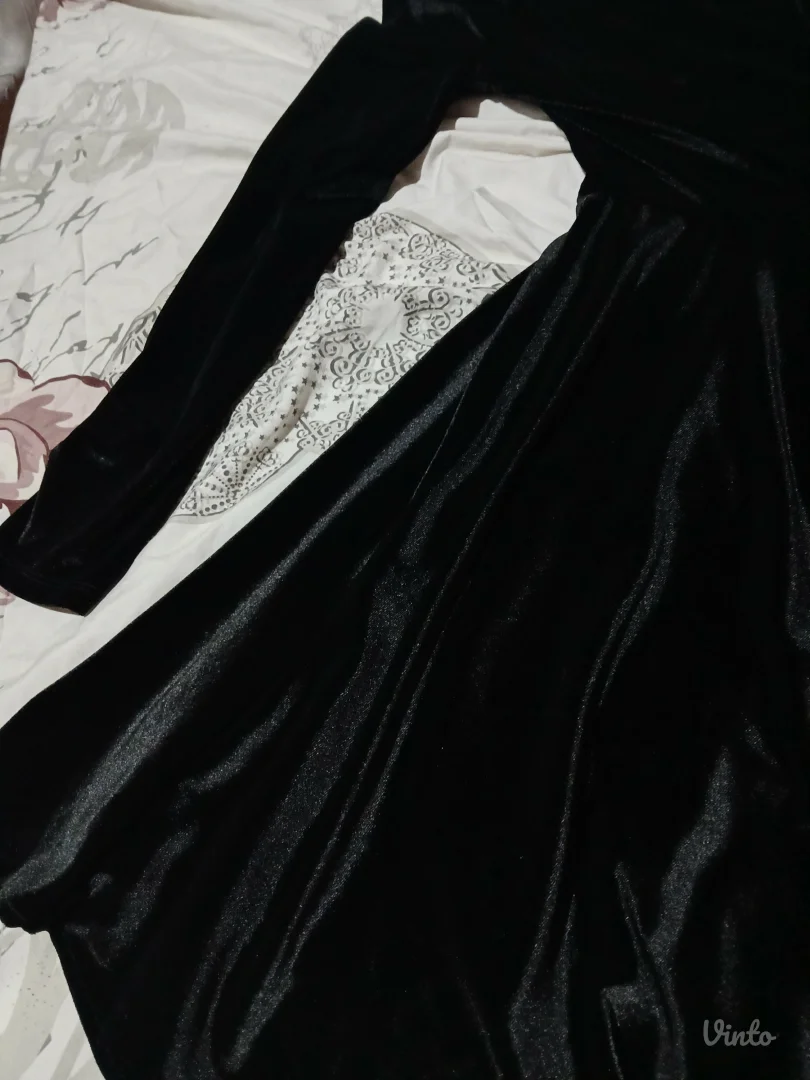 Goth Crna Plisana haljina M