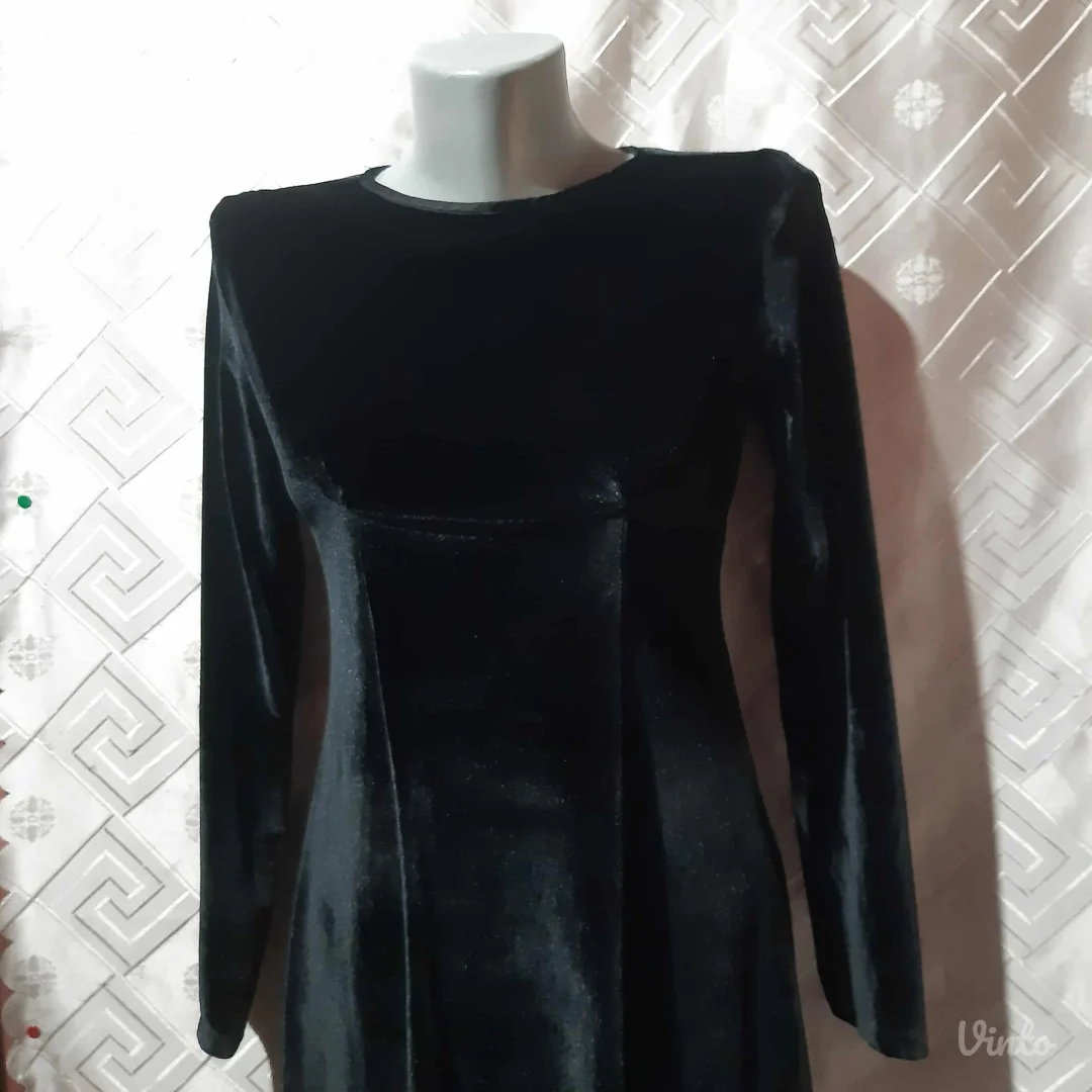 Crna Plisana haljina M