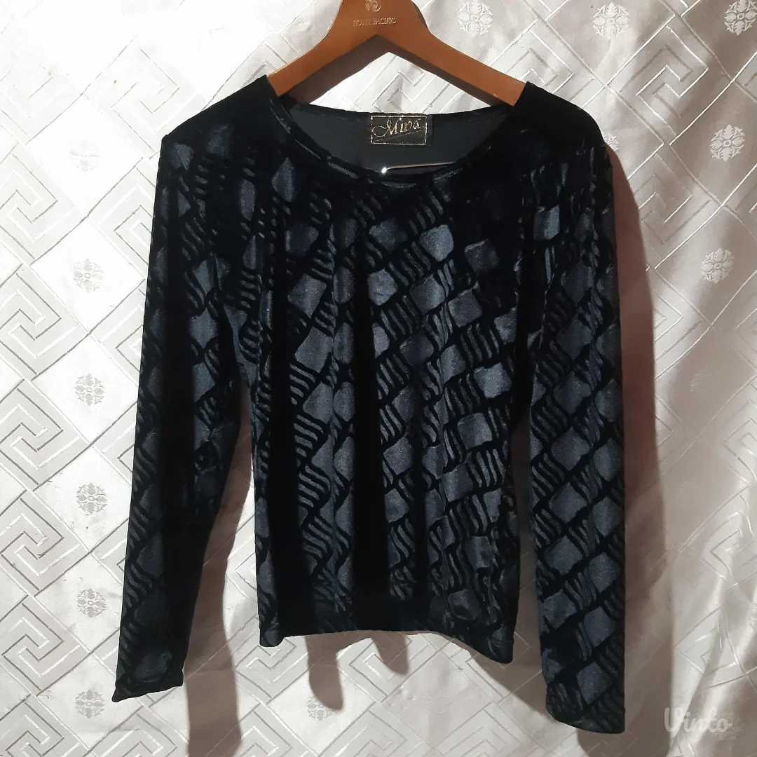 Plisana crna Bluza M/L