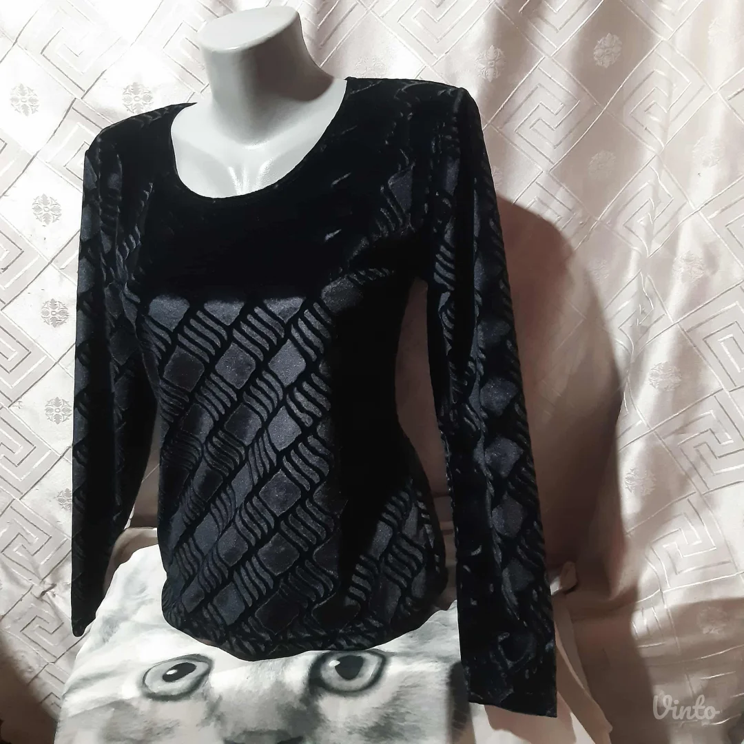 Plisana crna Bluza M/L