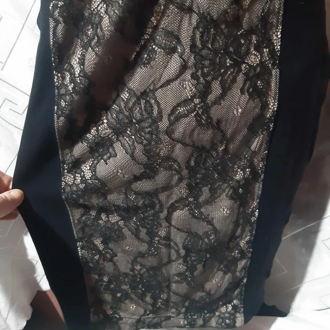 Crna/Krem haljina sa cipkom M/L