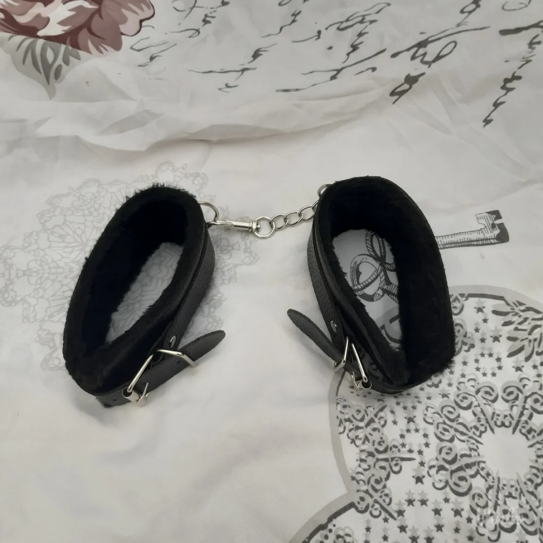 NovI vezovi za ruke Fetish