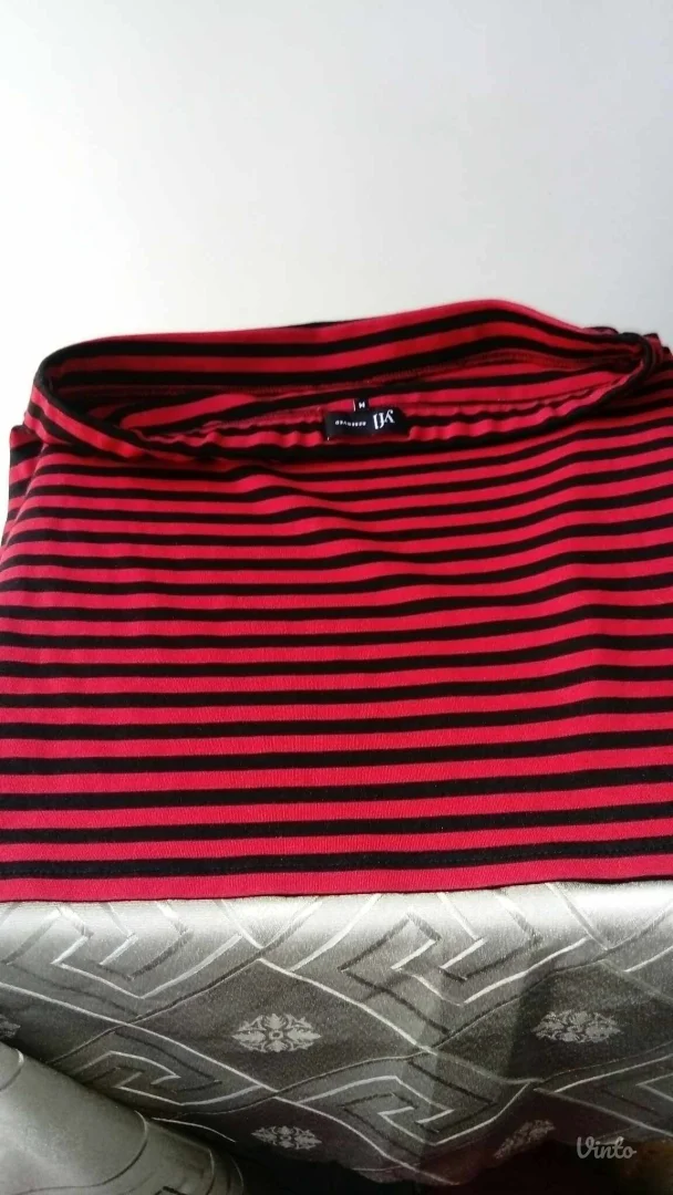 Crno/Crvena mini suknja na pruge S/M