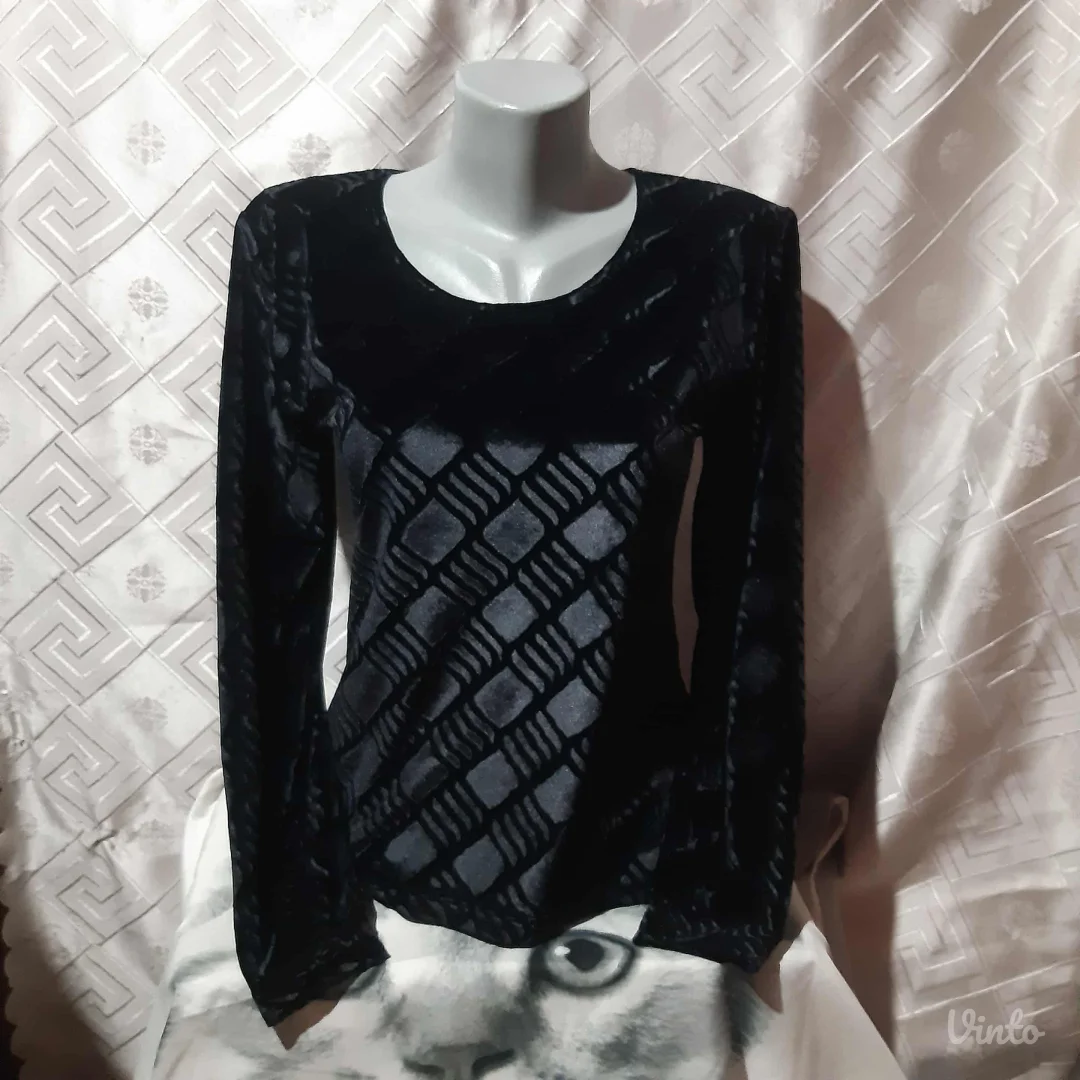 Plisana crna Bluza M/L