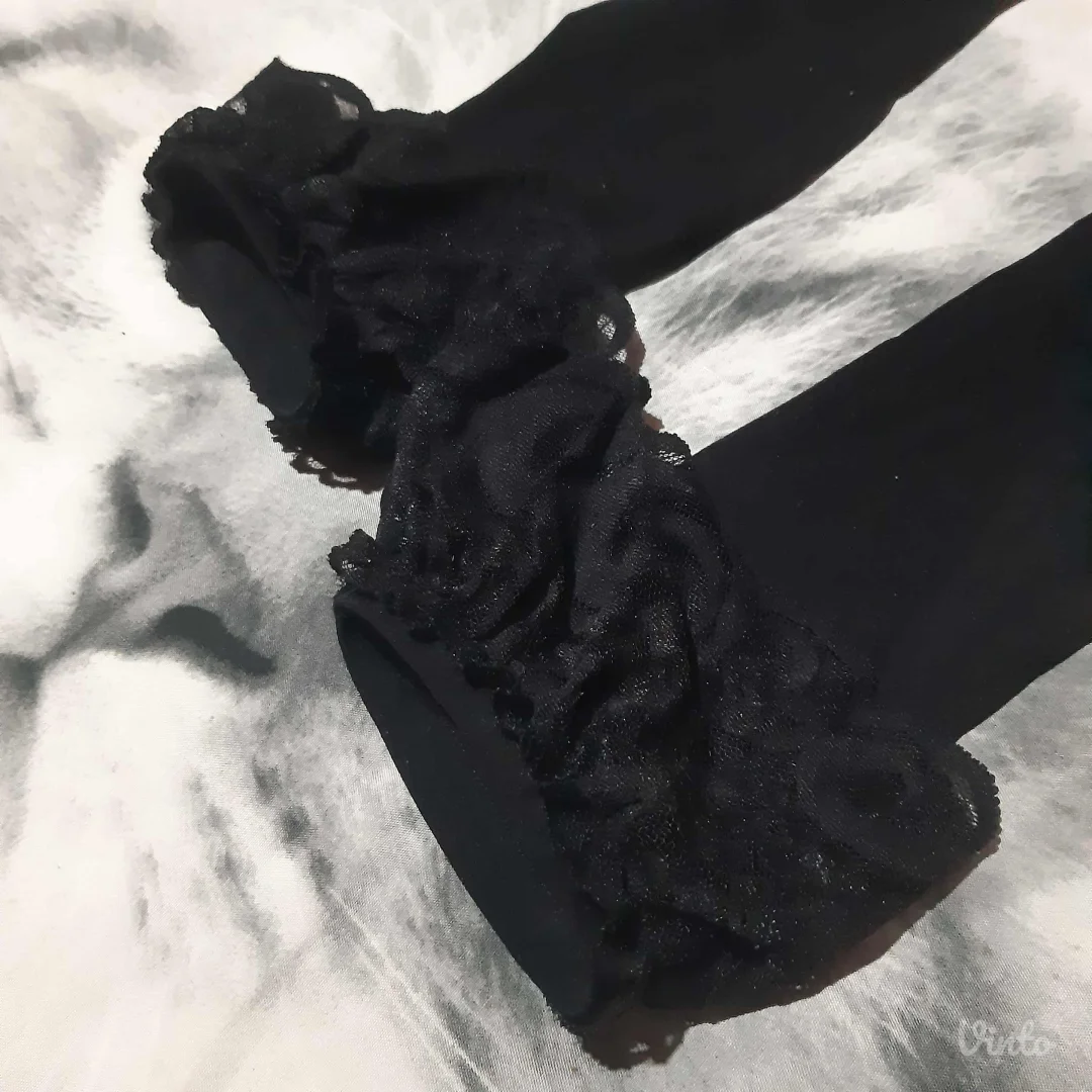 Goth crne dokolenice i Kosulja S Novo