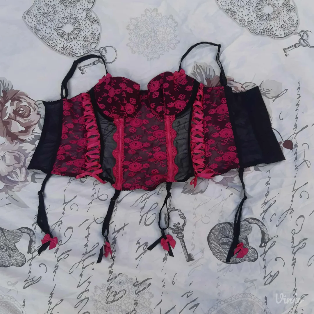 Sexy Pink/Crni Korset sa halterima 75C