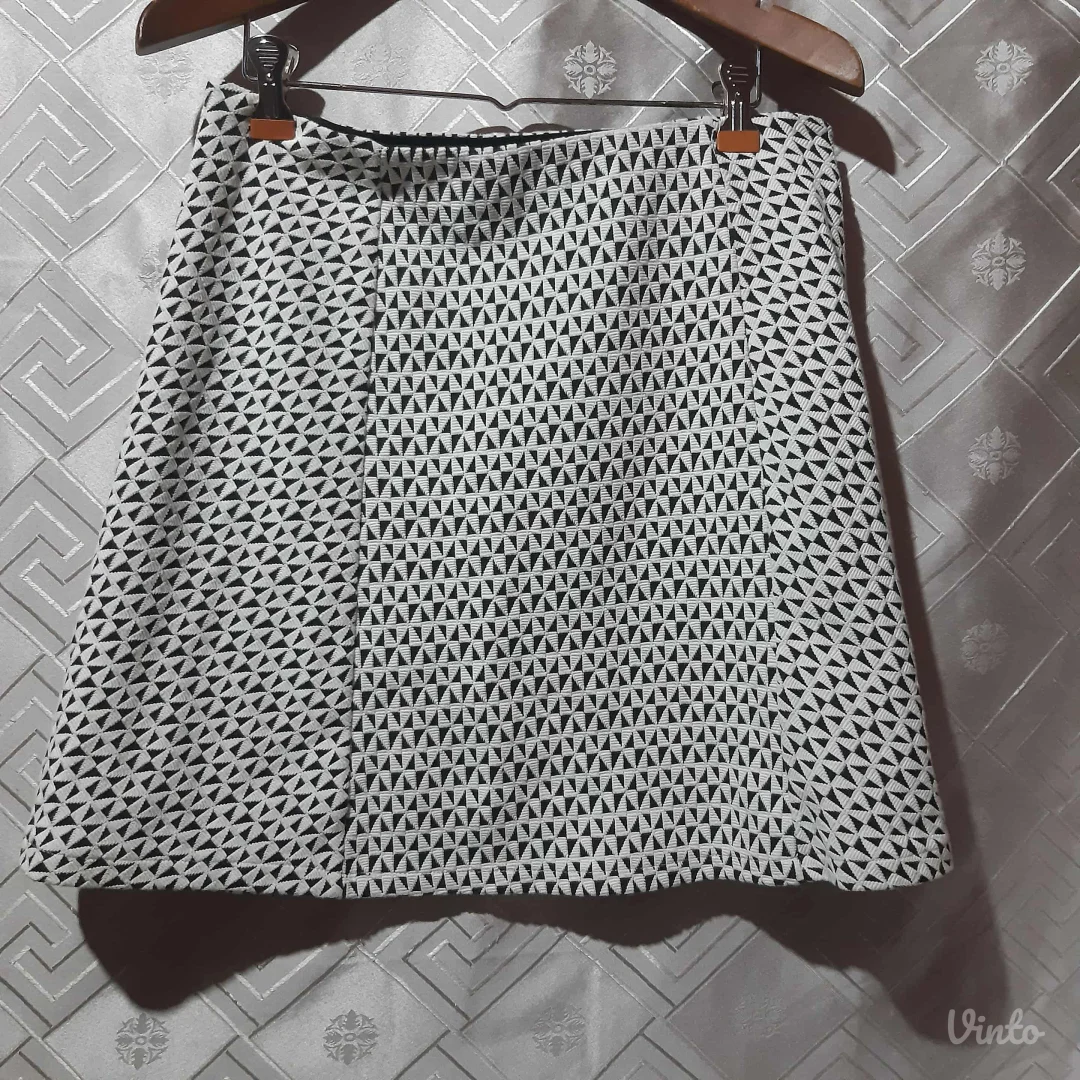 Orsay mini suknja A kroja M/L