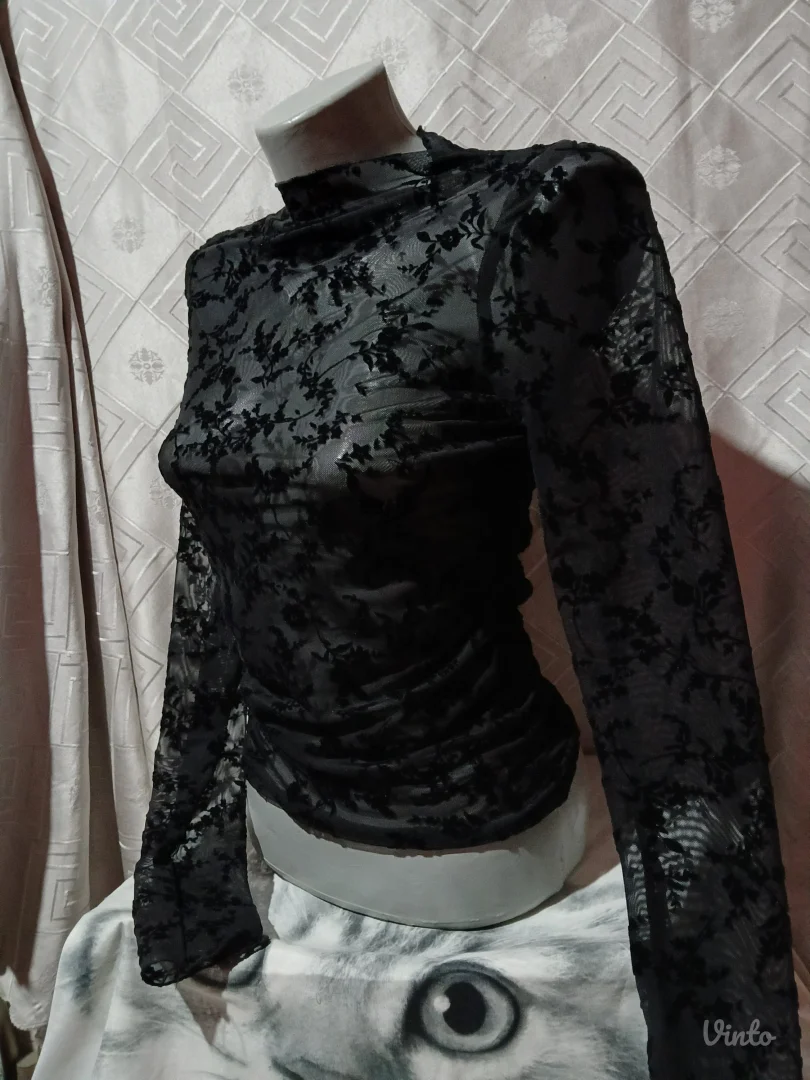 Zara mrezasta providna bluza sa plisanim printom XS