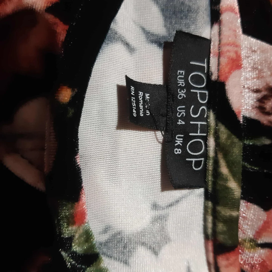 Prelepa crna plisana haljina A kroja floral print S