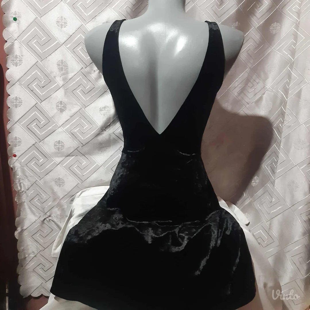 H&M Mala Crna Plisana Haljina XS/S