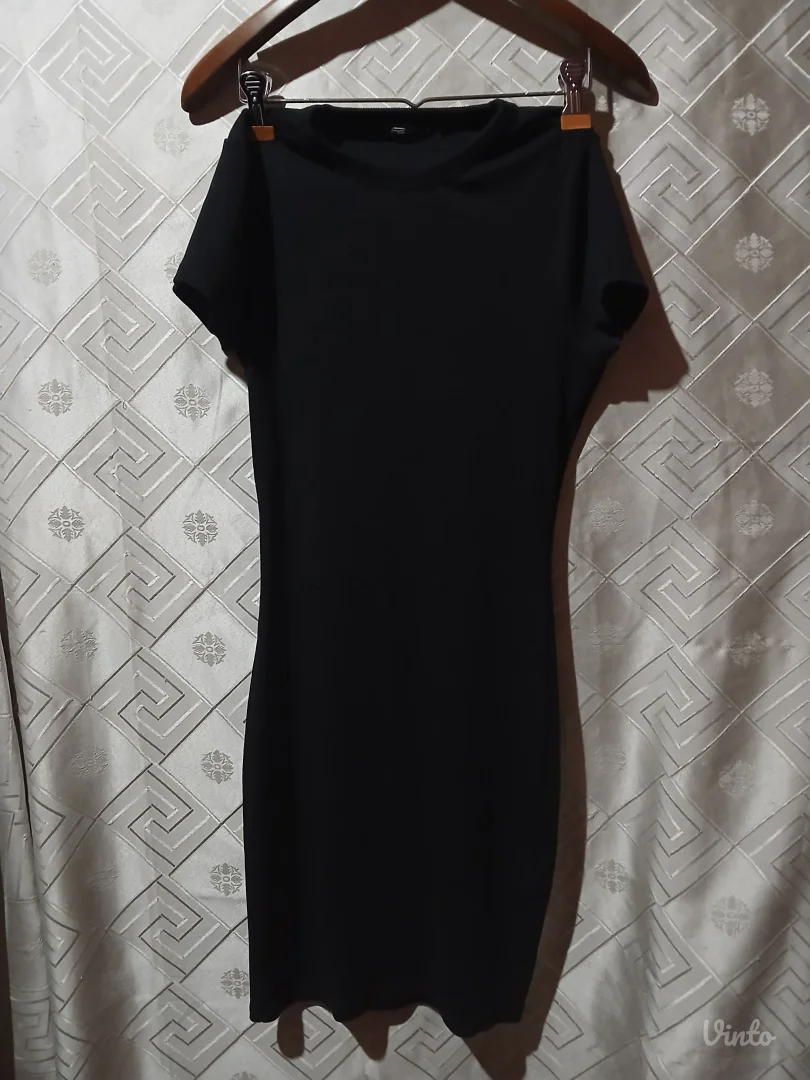 FB sister rebrasta haljina uz telo M