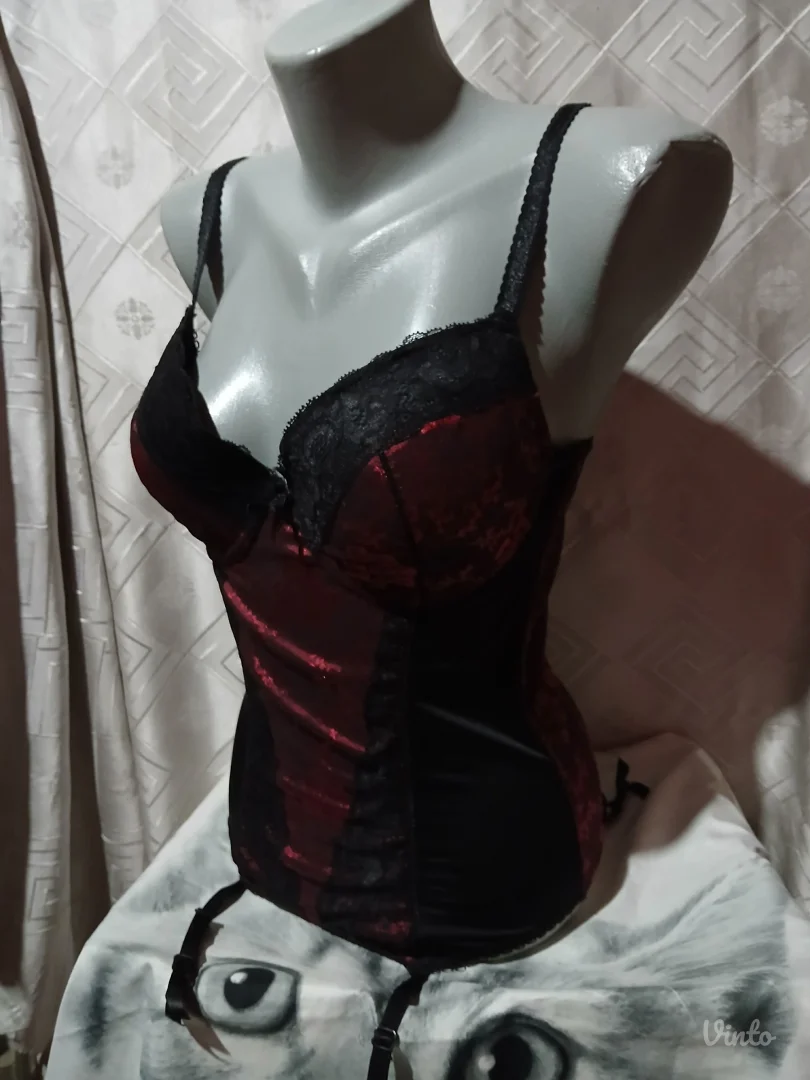 Censored Sexy Korset ves sa halterima 80C