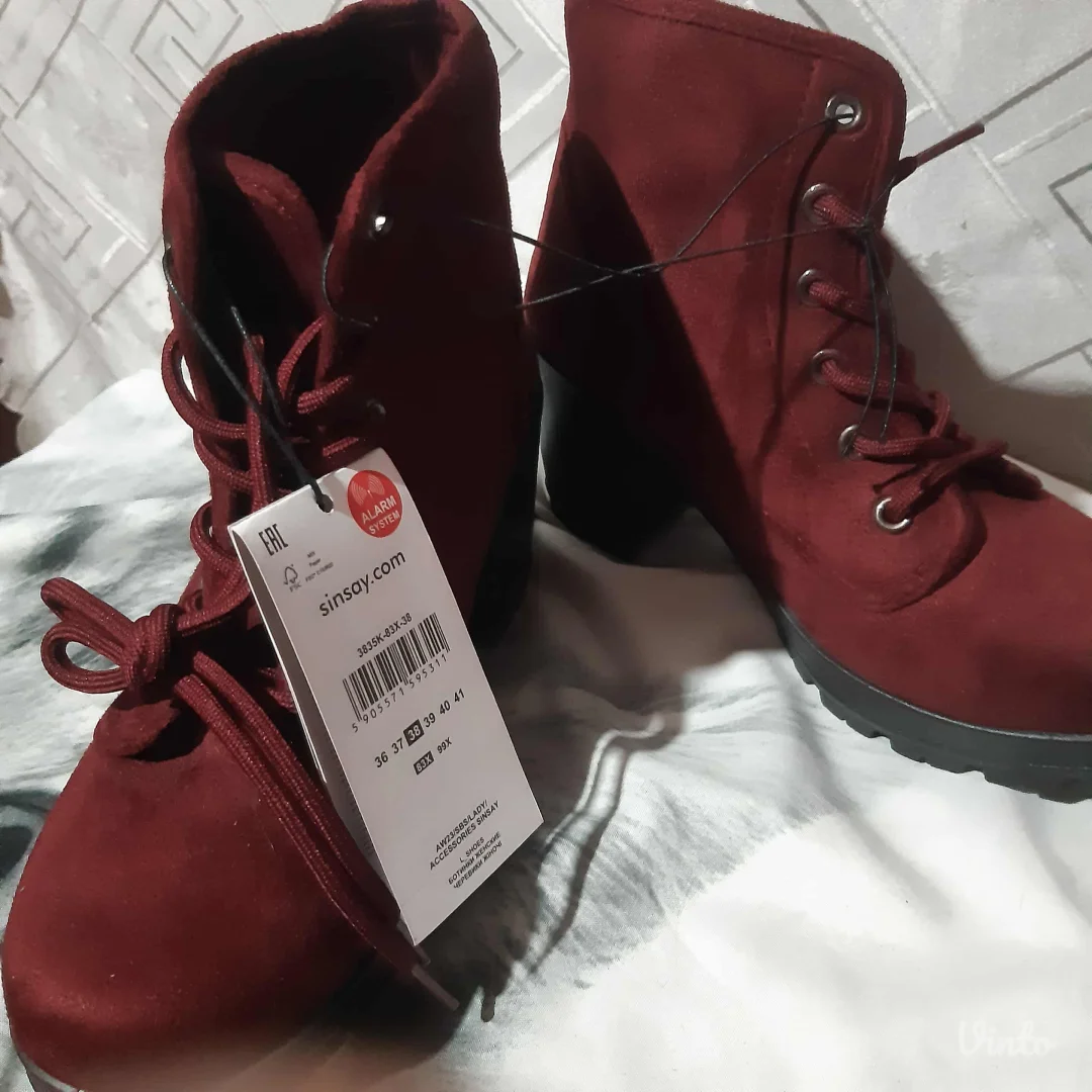 Bordo gleznjace Novo sa ett. 38