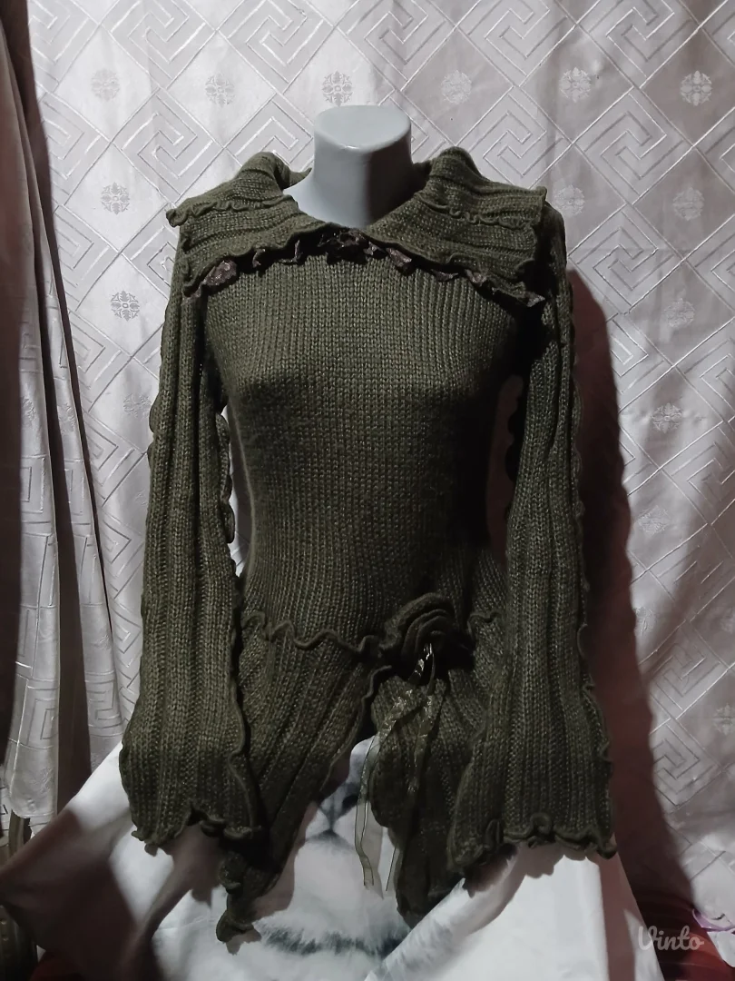 Neobican dzemperak S/M