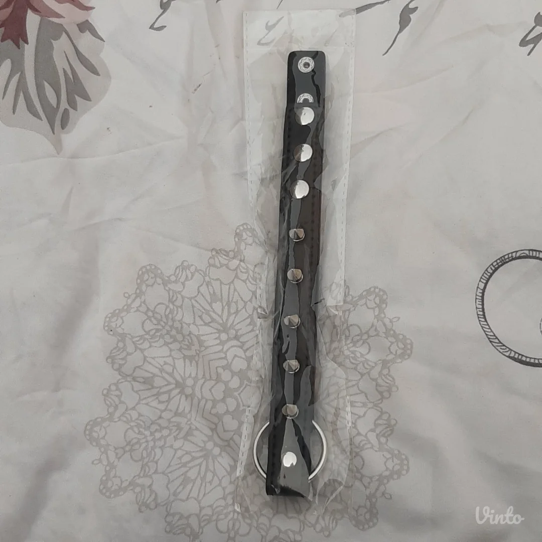 Nov Goth Choker sa bodljama