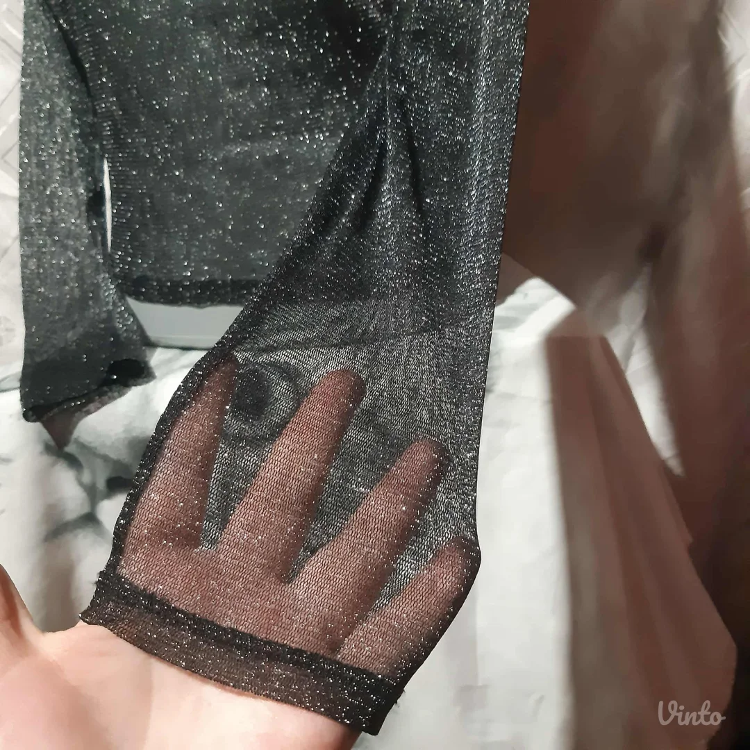 H&M mrežasta srebrna bluza S/M